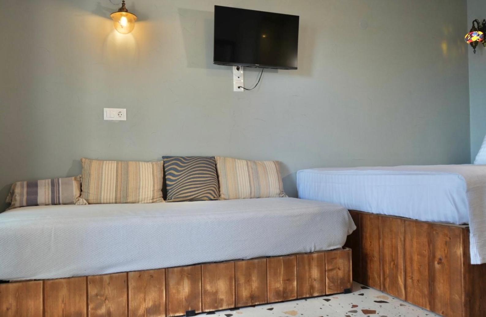 George Suites Stegna Archangelos  Luaran gambar