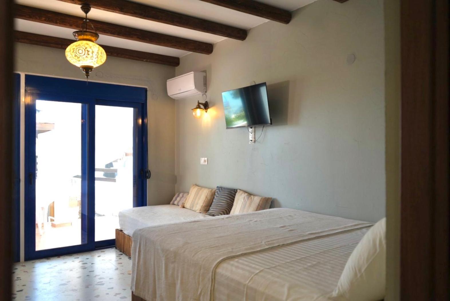 George Suites Stegna Archangelos  Luaran gambar
