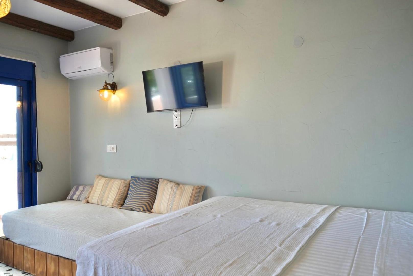George Suites Stegna Archangelos  Luaran gambar