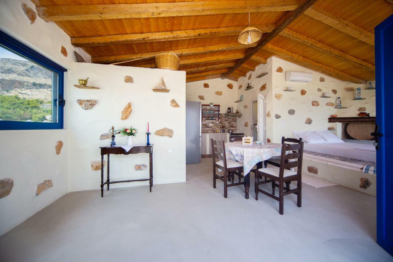 George Suites Stegna Archangelos  Luaran gambar